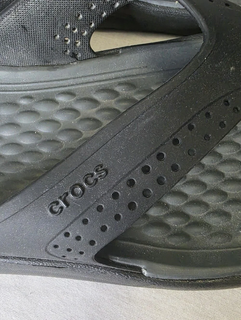 Crocs LiteRide Flip Flop Sandals Mens 11 Black Gray Comfort Summer Beach
